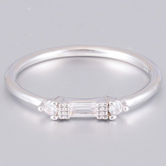 💍 Silver White Chic Rectangle Round Gems Dainty Ring for Women, VIP179 - Picture 1 of 4